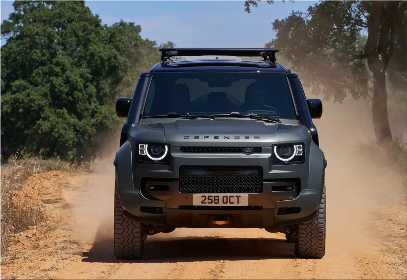 2024 Land Rover Defender Octa