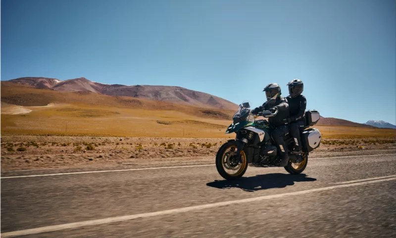 BMW R 1300 GS: The ultimate adventure bike with the new Vario luggage system